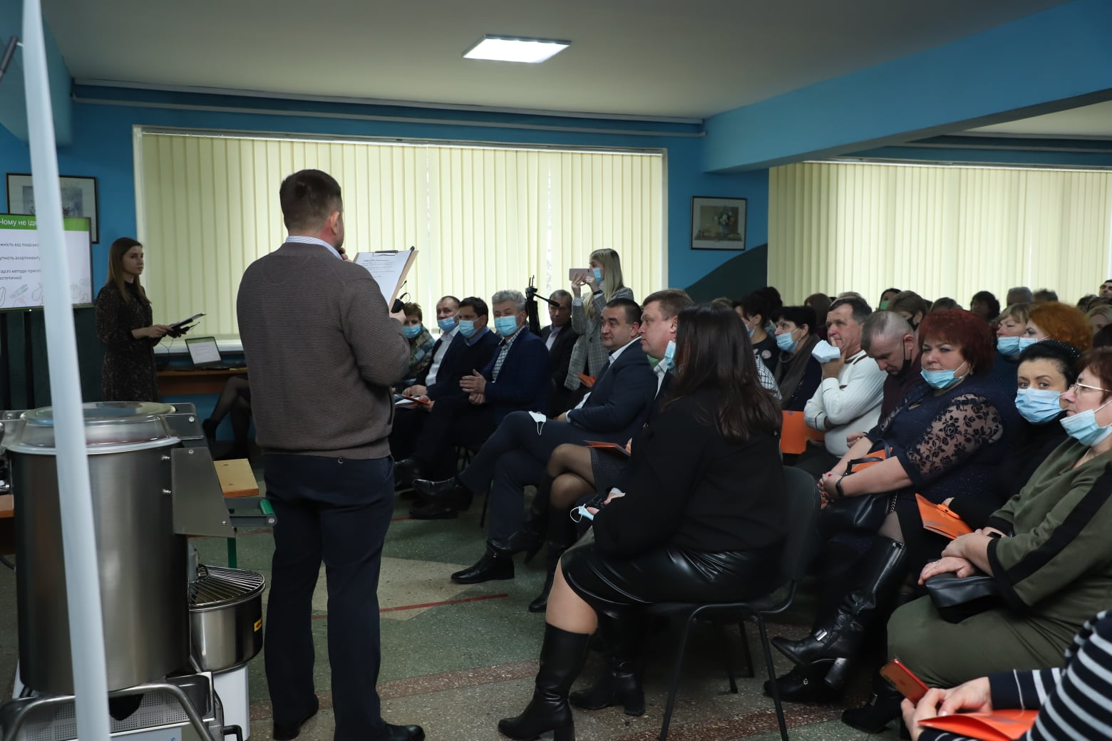 Національна асоціація громадського харчування провела презентацію для шести громад у місті Новояворівськ